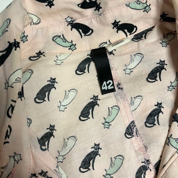 Cute cat shirt - Picture 3 of 3